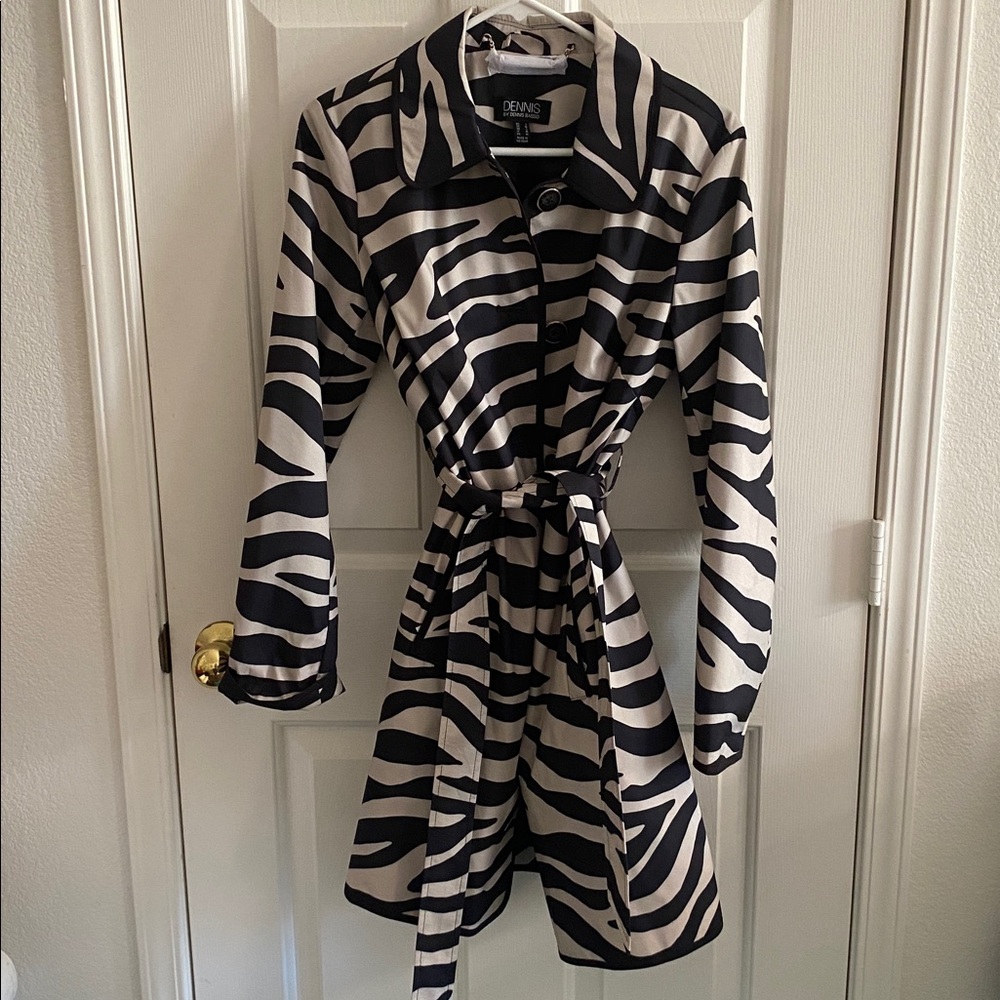 Dennis Basso Black and Cream Patterned Coat